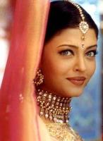 Aishwarya Rai in Indian traditional outfit