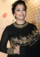 Aishwarya in her Indian black gown picture
