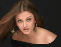 Aishwarya Rai with long straight hairstyle and super long side bangs.PNG