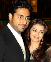 Famouse bollywood stars Aishwarya Rai with her husband.PNG