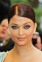 Aishwarya Rai beautiful updo hairstyle picture.PNG