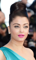 Lastest picture on red carpet with chic updo.PNG